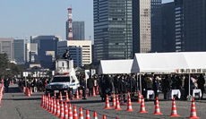 皇居にＤＪポリス.jpg